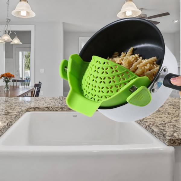 Symblaze Strainers and Colanders, Pot Strainer Clip on Silicone – Adjustable Clip on Strainer for Pasta Strainer, Pots, Silicone Strainer, Food Strainer, Pasta Drainer Green